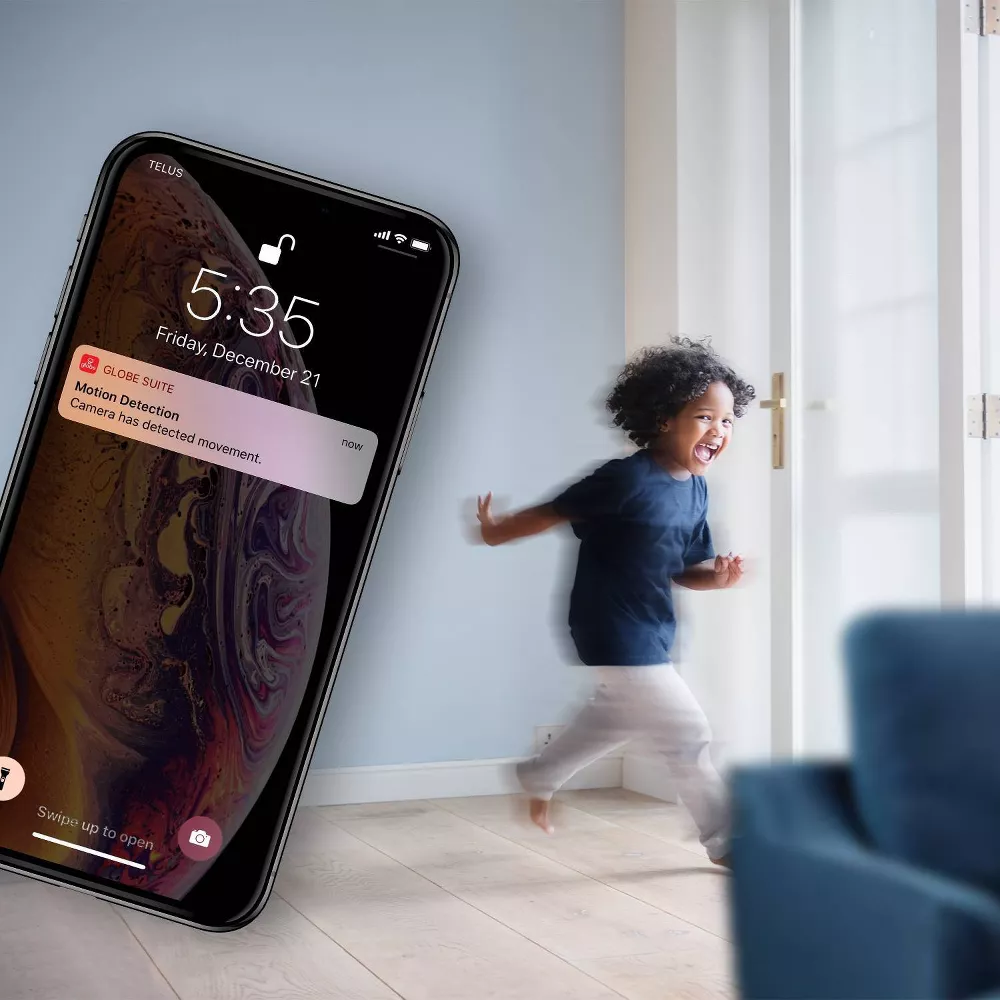 Smart White 720p Wi Fi Enabled Voice Activated Indoor Security Camera3