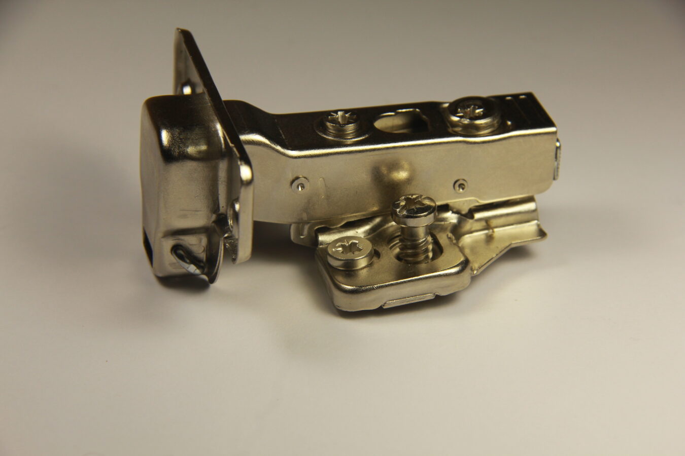 Ban Le Giam Chan Cong It